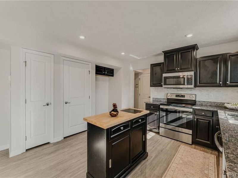 6207 Willow Oak Drive, Tipp City, OH 45371 Photo 14