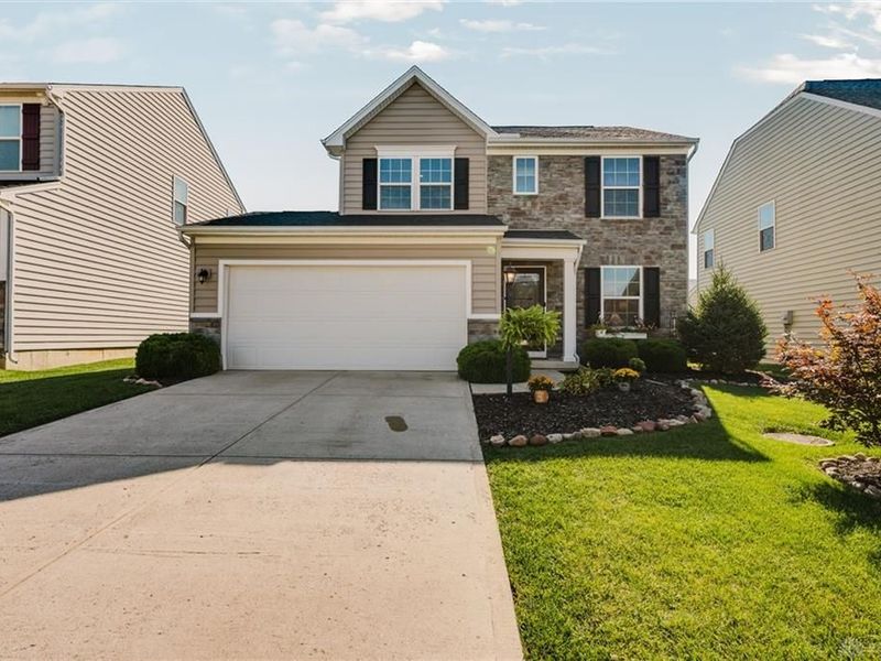 6207 Willow Oak Drive, Tipp City, OH 45371 Photo 2