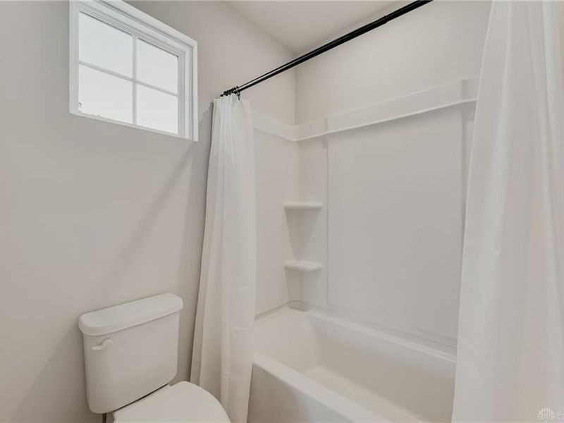6207 Willow Oak Drive, Tipp City, OH 45371 Photo 38