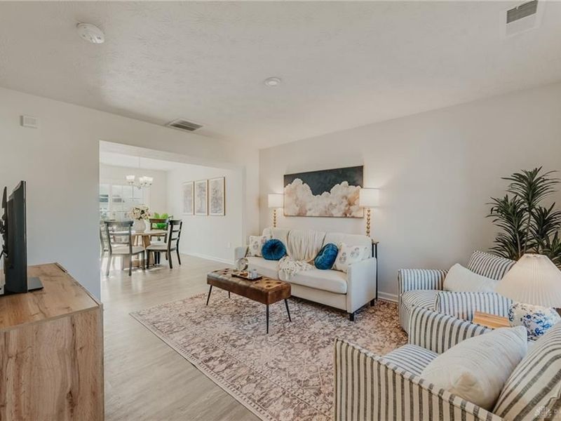 6207 Willow Oak Drive, Tipp City, OH 45371 Photo 5