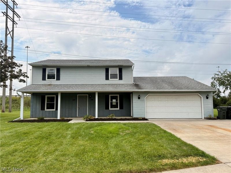 124 Creekfield Court, Elyria, OH 44035 Photo 2