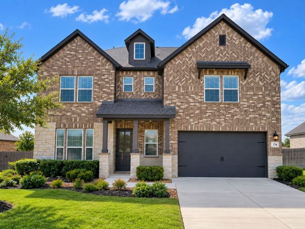 174 Azalea Aly, Castroville, TX 78009
