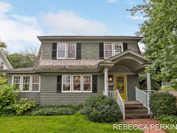 22 Cherry Street, Holland, MI 49423