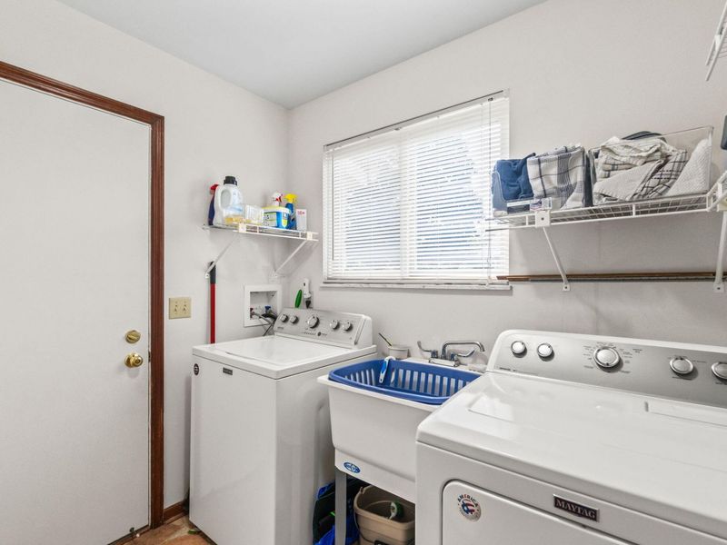 845 Burnside Drive, Tipp City, OH 45371 Photo 27