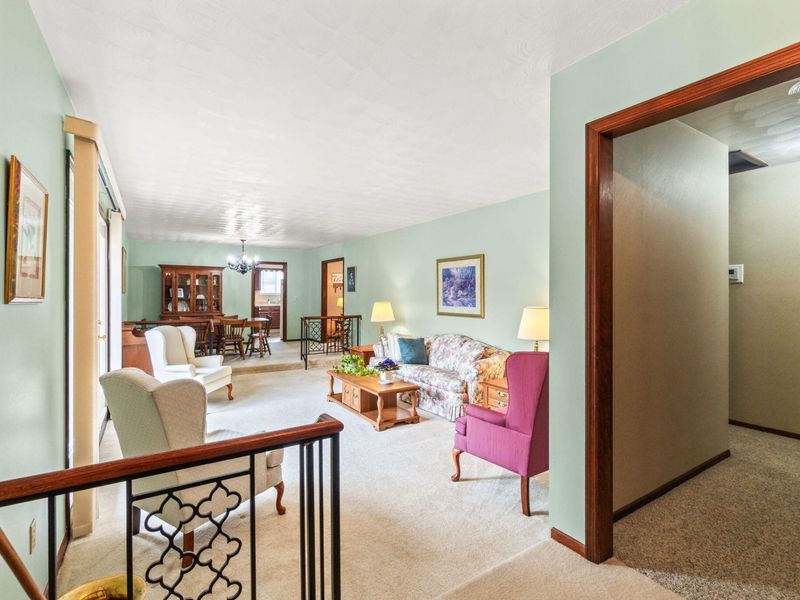 845 Burnside Drive, Tipp City, OH 45371 Photo 6