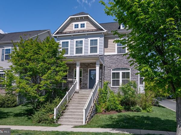 1423 VILLAGE GREEN WAY , BRUNSWICK, MD 21716