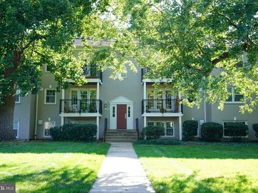 9489 FAIRFAX BOULEVARD, Unit 202, FAIRFAX, VA 22031