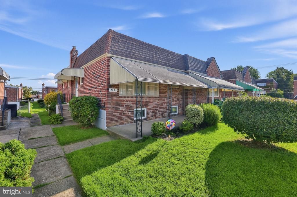 2131 Oakmont Street, Philadelphia, PA 19152 Main Photo