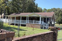 150 Lynn Street  photo 4