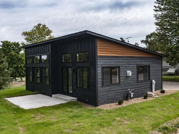 206 LAKE STREET, Weyauwega, WI 54983