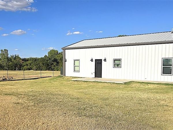 831 County Street 2917 , Tuttle, OK 73089