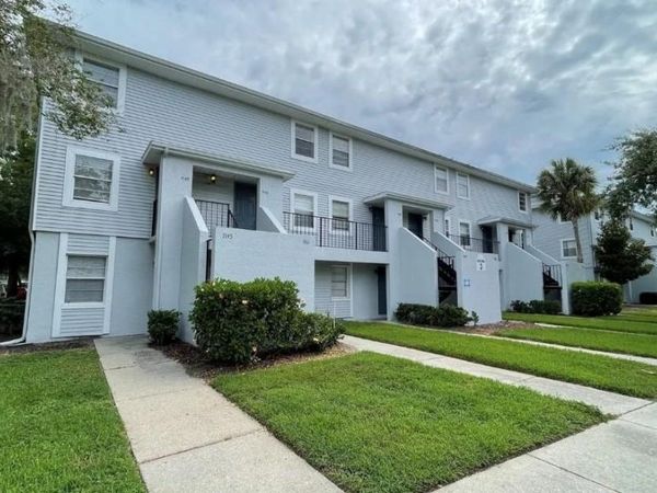 7148 WATERSIDE DRIVE , Unit 31, TAMPA, FL 33617