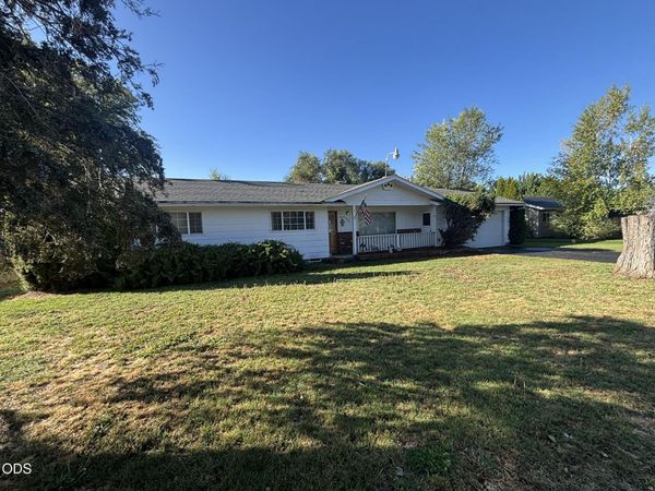 5436 Villa Drive, Klamath Falls, OR 97603