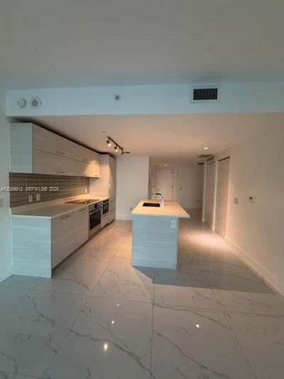 650 NE 32nd St , Unit 4406, Miami, FL 33137 Photo