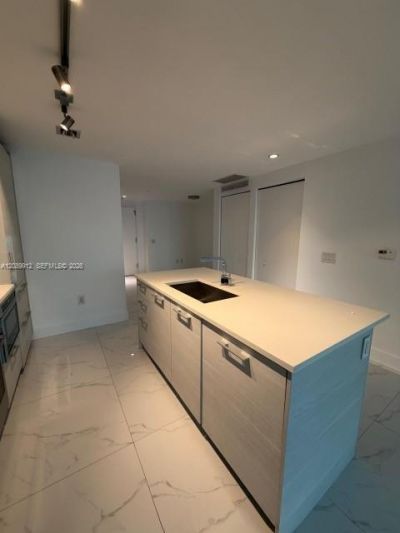 650 NE 32nd St , Unit 4406, Miami, FL 33137 Photo