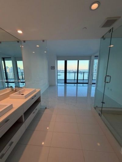 650 NE 32nd St , Unit 4406, Miami, FL 33137 Photo