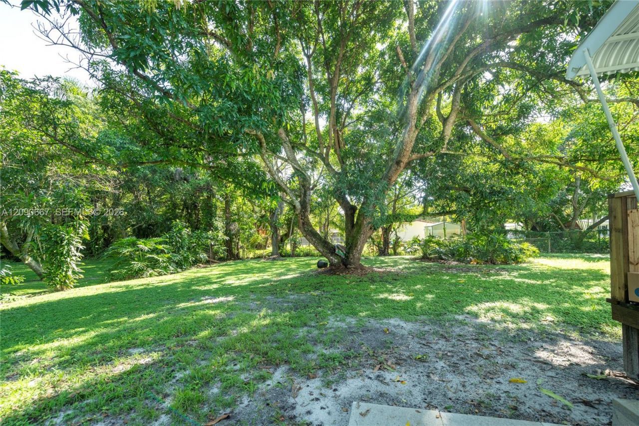 20 N Hibiscus Ct, Plantation, FL 33317 Photo