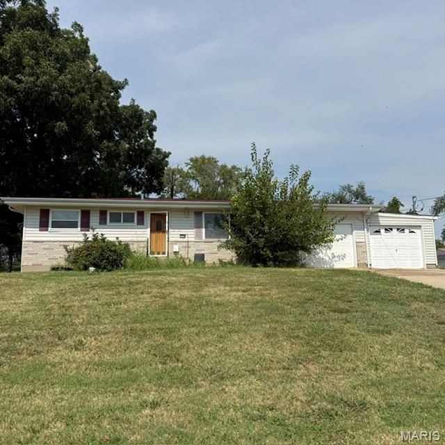 1532 Kingsway Drive, Arnold, MO 63010 Main Photo
