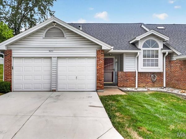 4411 Stone Wood Court, St Louis, MO 63128