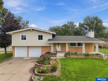 930 E Sanborn Drive, Lincoln, NE 68505