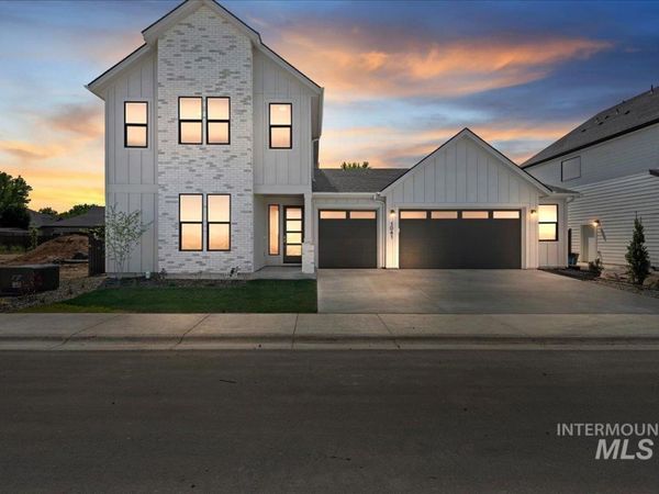 6100 N Arctic Fox Way, Meridian, ID 83646