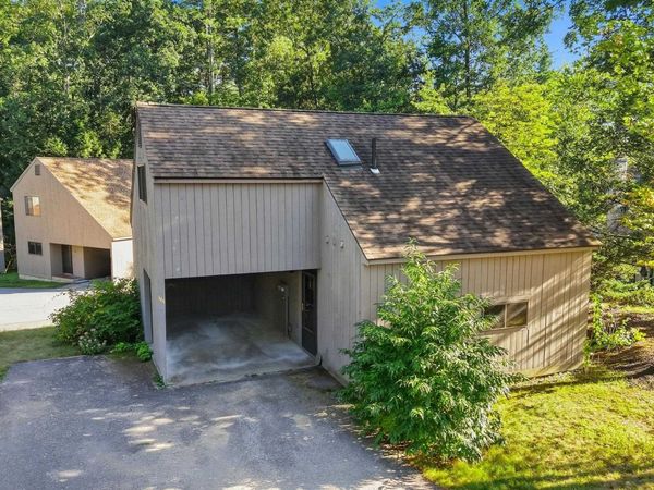 144 Coburn Woods Drive, Nashua, NH 03063