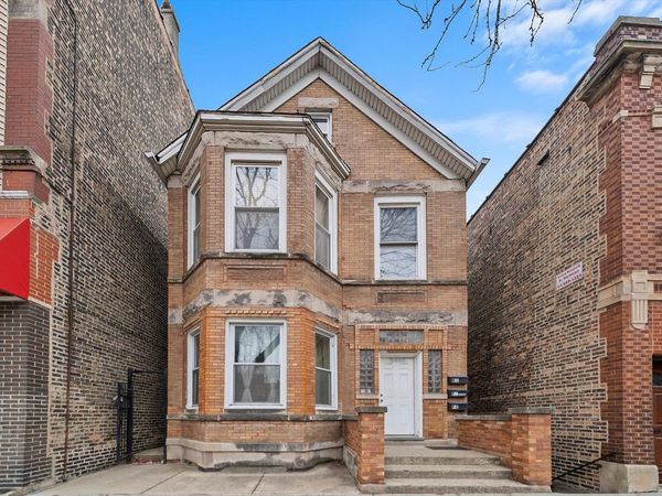 2420 S Oakley Avenue , Chicago, IL 60608