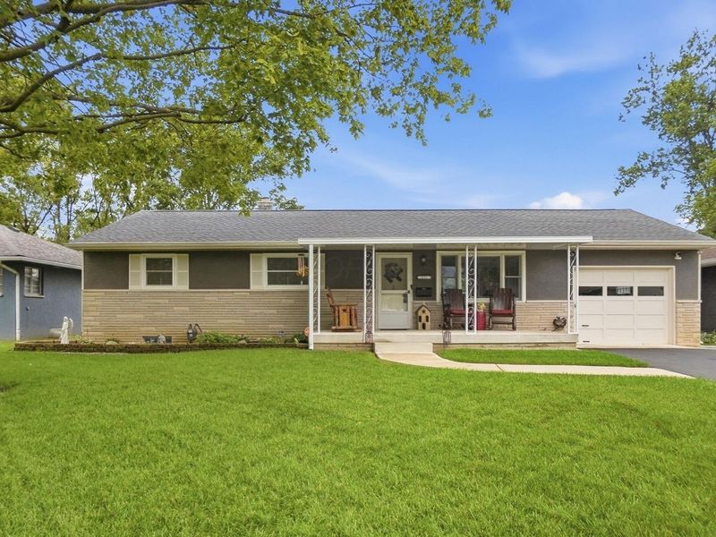 171 Maple Drive, Columbus, OH 43228 Photo 3
