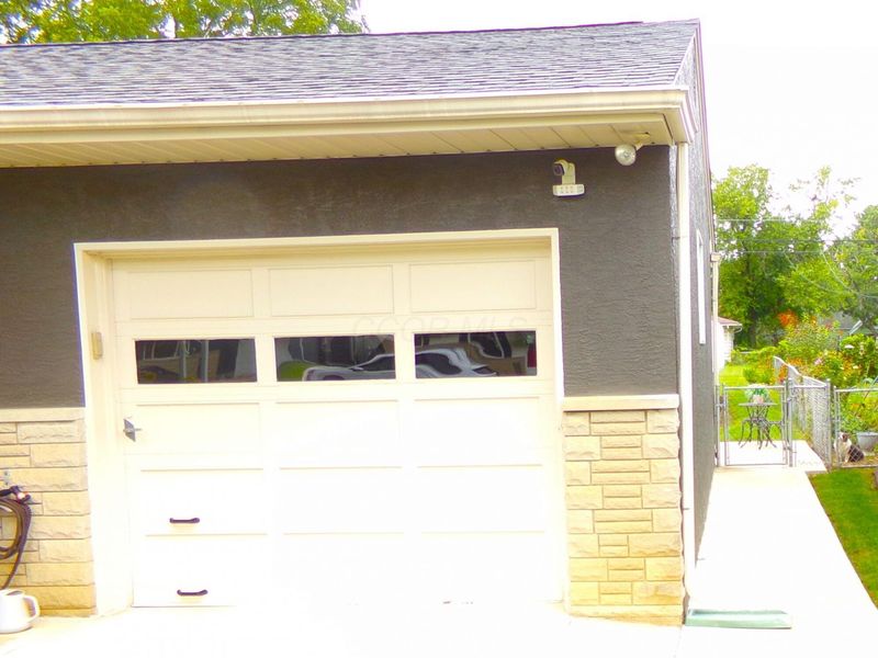 171 Maple Drive, Columbus, OH 43228 Photo 7