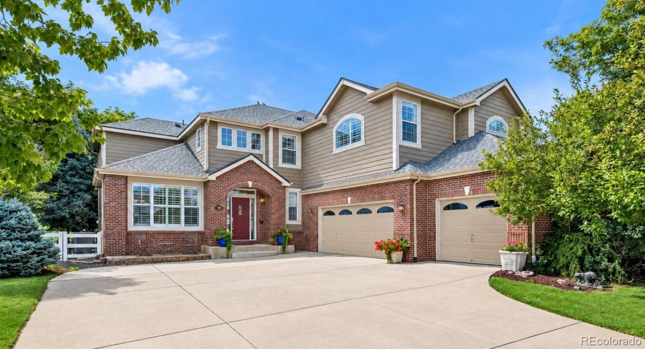 10392 Dunsford Drive, Lone Tree, CO 80124 Main Photo