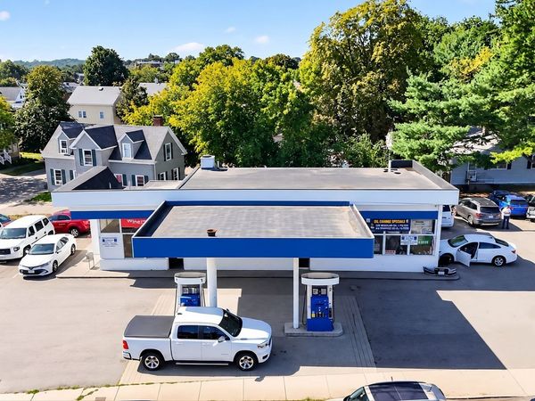 2 Andover Street, Peabody, MA 01960