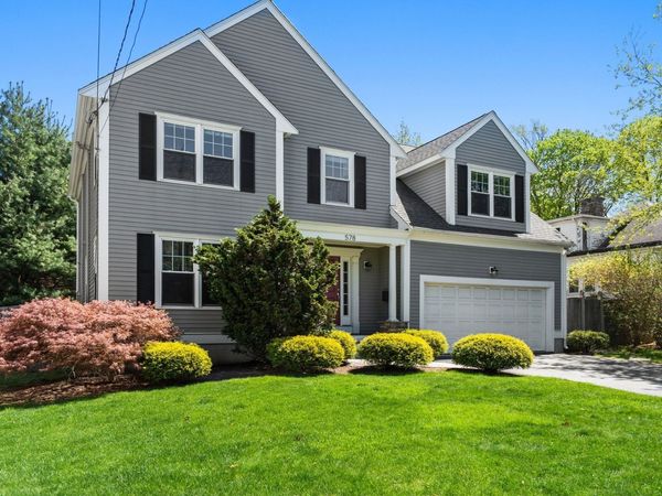 578 Randolph Ave, Milton, MA 02186