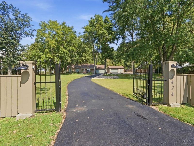 7424 Morrow Cozaddale Road, Hamilton Township, OH 45152 Photo 10