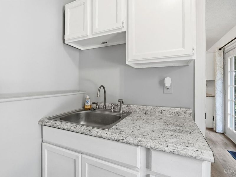 7424 Morrow Cozaddale Road, Hamilton Township, OH 45152 Photo 37