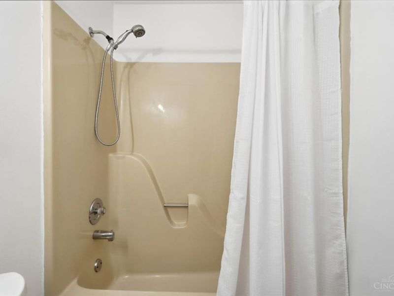 7424 Morrow Cozaddale Road, Hamilton Township, OH 45152 Photo 56