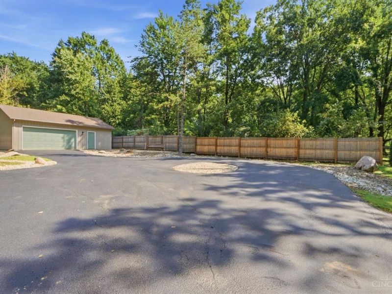 7424 Morrow Cozaddale Road, Hamilton Township, OH 45152 Photo 85