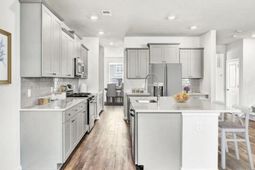 1062 Lettered Olive Lane photo 4