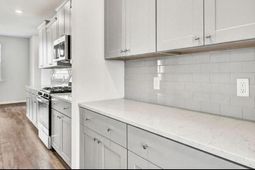 1062 Lettered Olive Lane photo 4