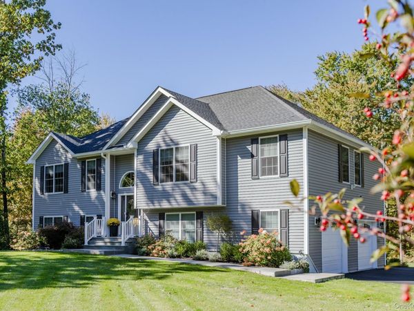 327 Commons Road, Germantown, NY 12526