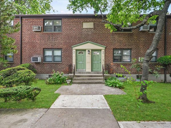 58-33 246th Crescent, Unit 0647, Douglaston, NY 11362