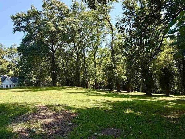 4490 Hulman Street, Terre Haute, IN 47803