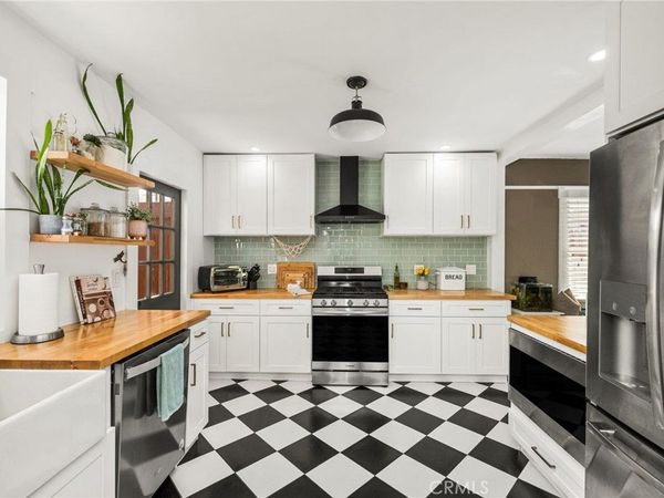 1430 Temple Avenue, Long Beach, CA 90804