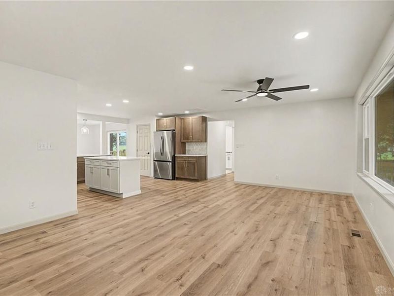 7865 Newbury Road, Tipp City, OH 45371 Photo 10