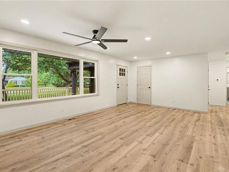 7865 Newbury Road, Tipp City, OH 45371 Photo 13