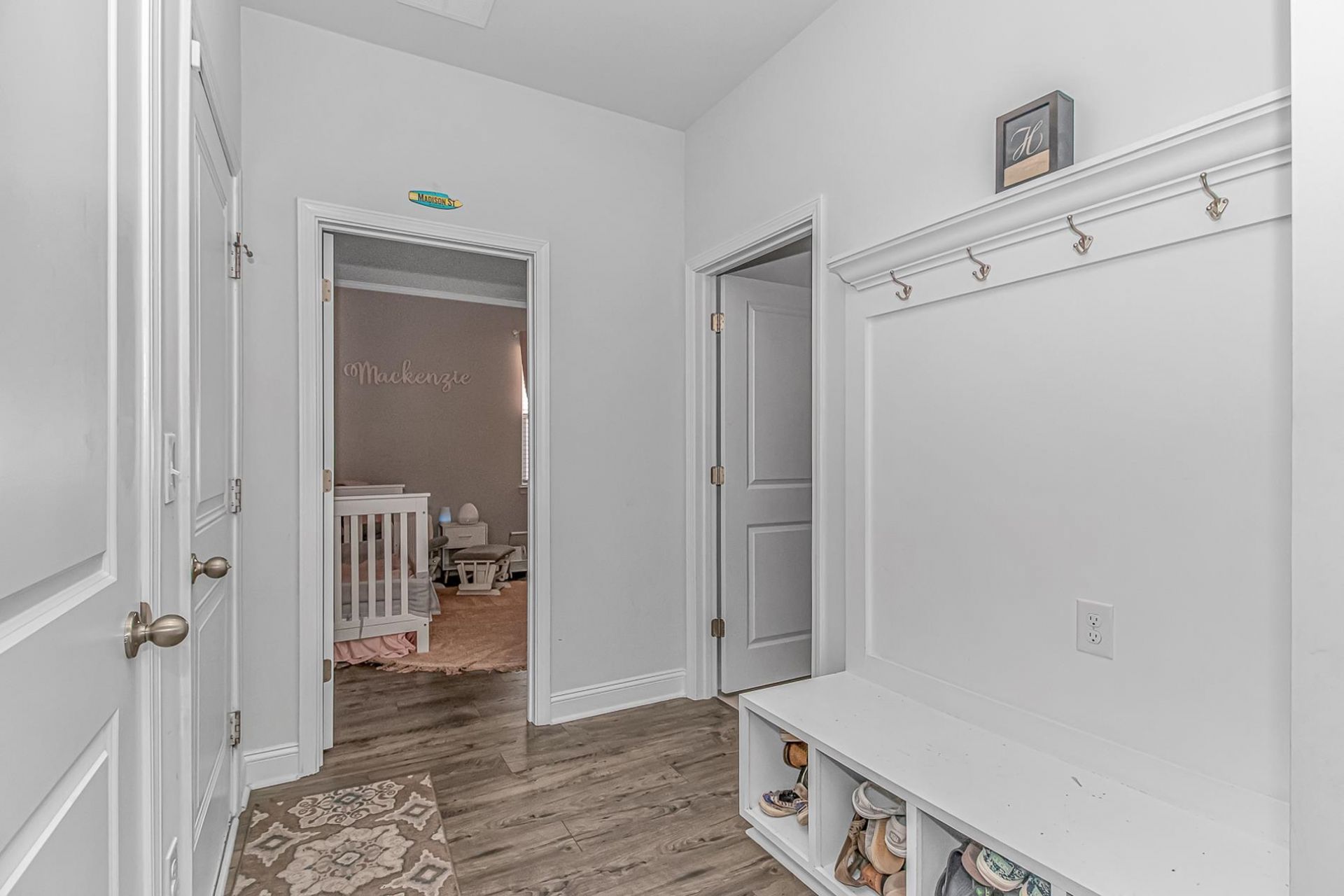 498 Mcalister Dr. Photo 14