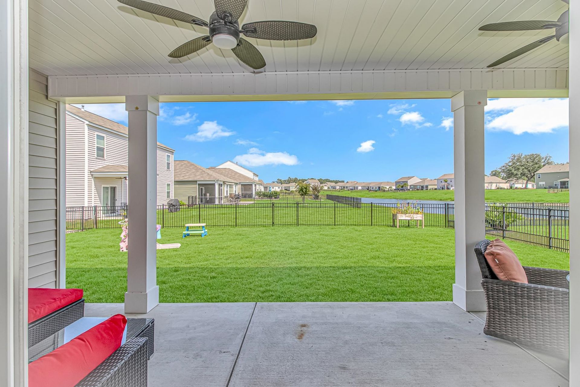 498 Mcalister Dr. Photo 23