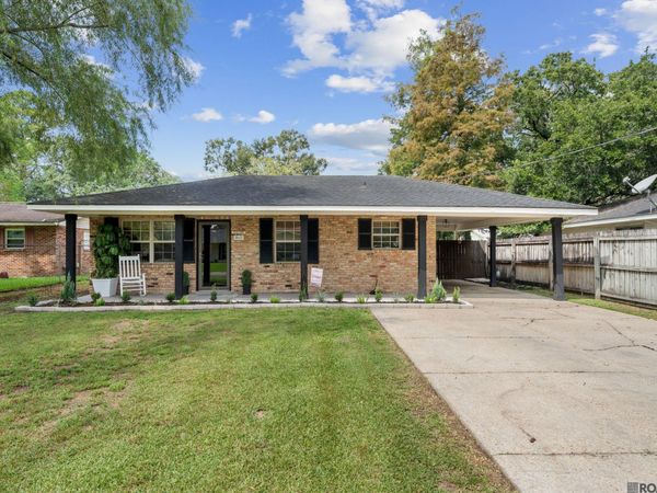 310 Woodland Dr, Donaldsonville, LA 70346