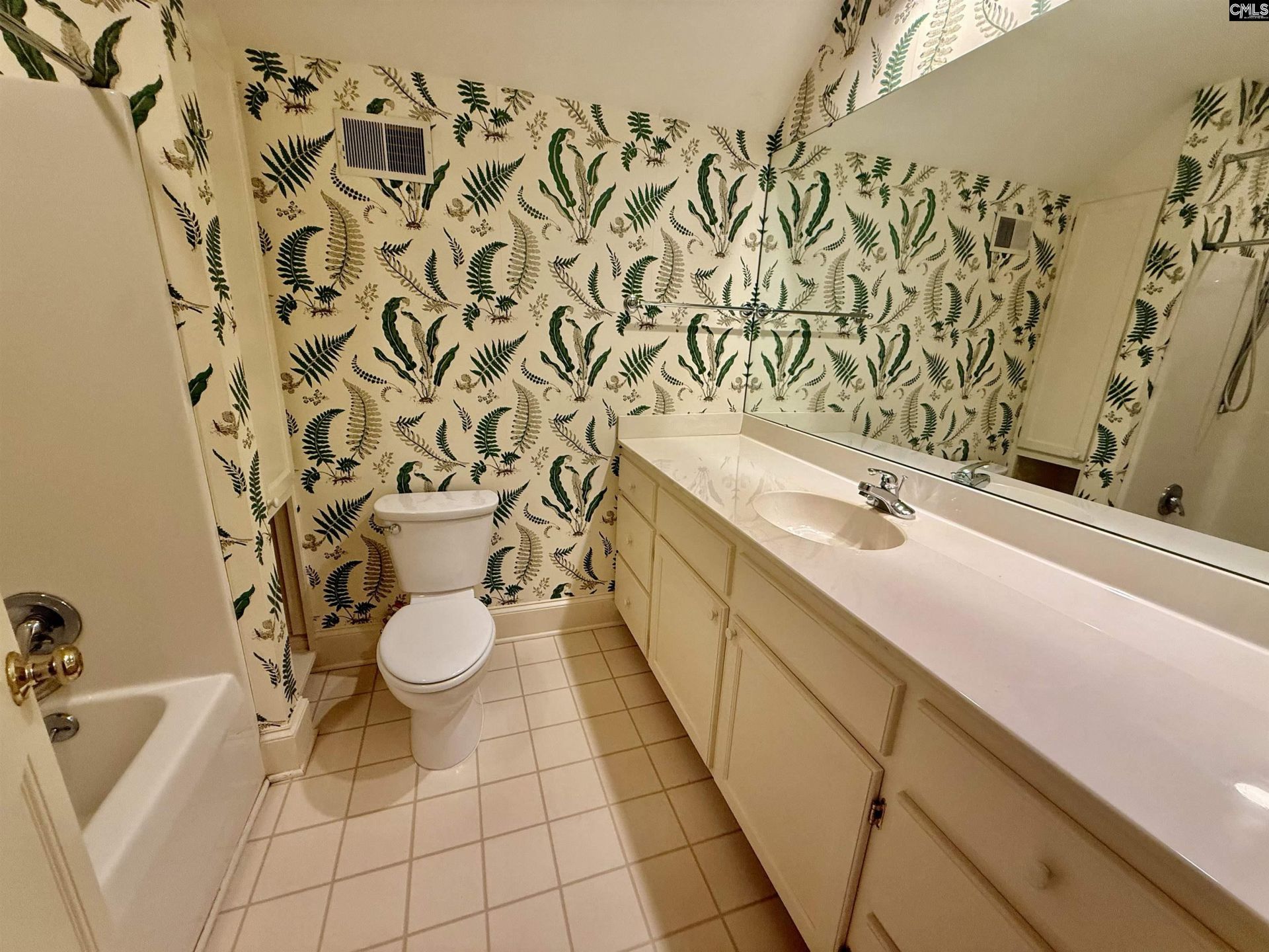 312 Bancroft Court  Photo 24