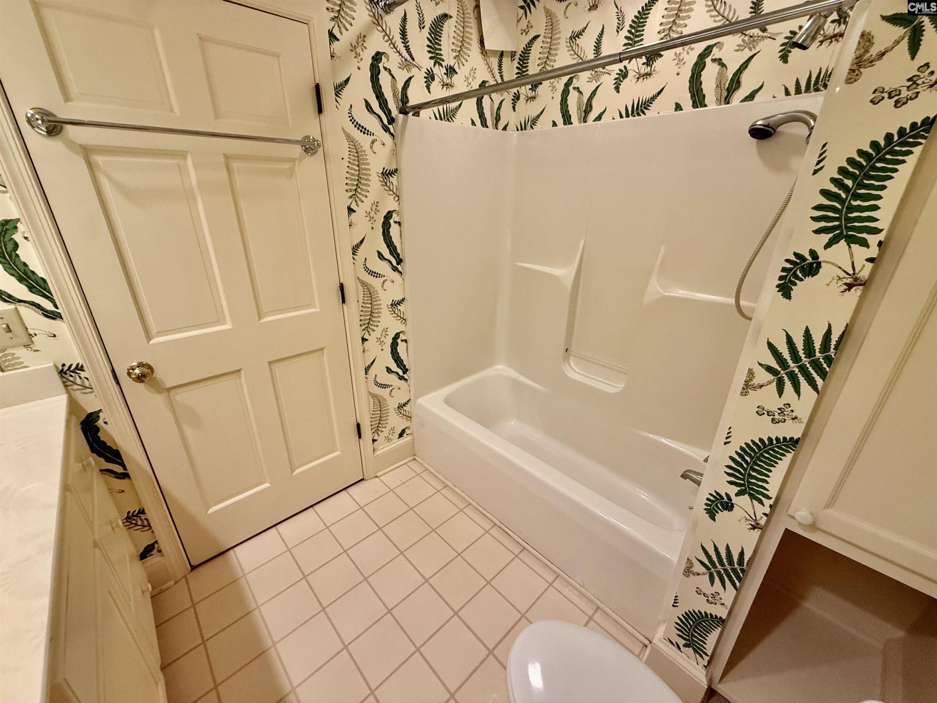 312 Bancroft Court  Photo 25
