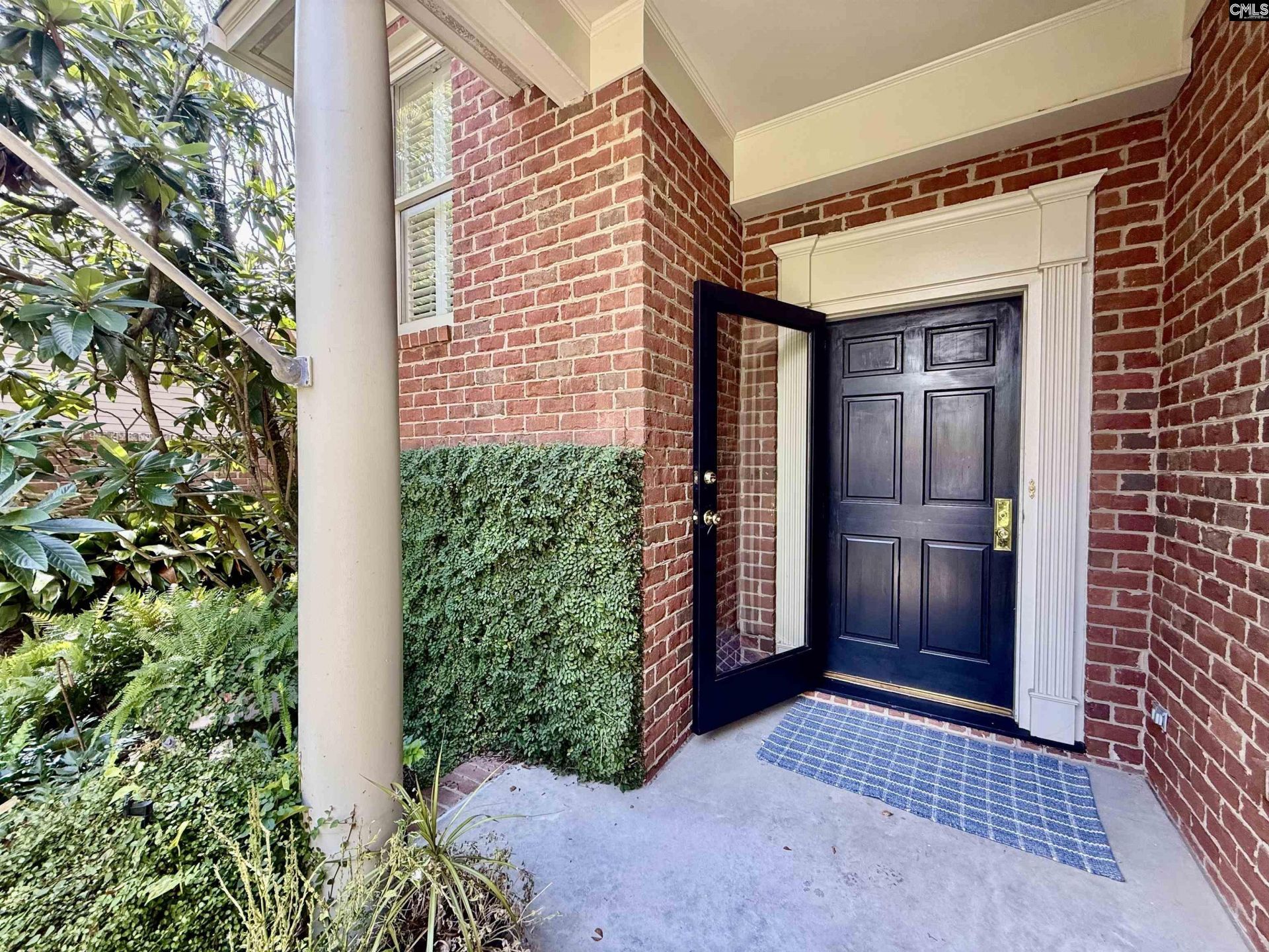 312 Bancroft Court  Photo 6